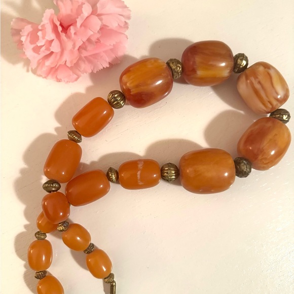 Vintage large amber resin beads handmade necklace with brass spacer 23”inches - Picture 5 of 6